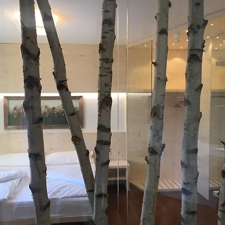 Komodo Short Stay Apartments Trento