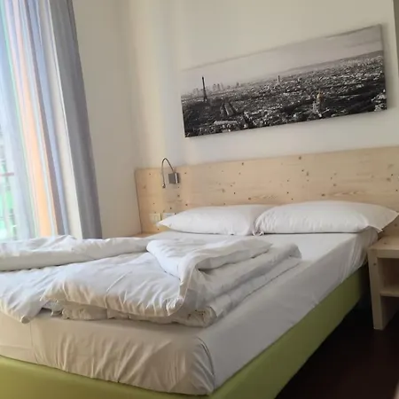 Aparthotel Komodo Short Stay Apartments Trento